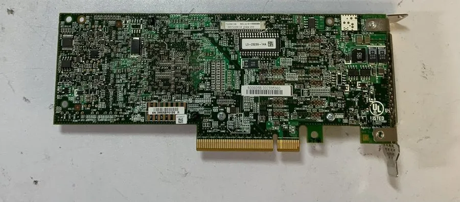 Контроллер LSI MegaRAID 9261-8i 8-port PCI-E 6Gb/s SATA/SAS RAID Controller Card
