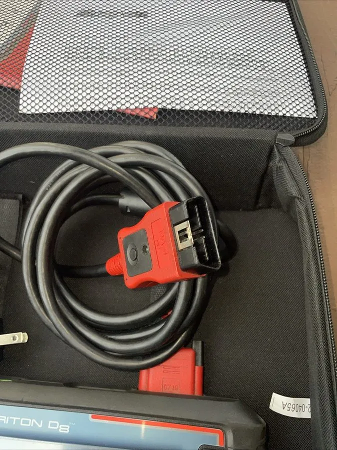 Диагностический сканер Snap-On EEMS343 Triton D8 version 23.2.0 OBD2 Scanner w/C — фото лота 2