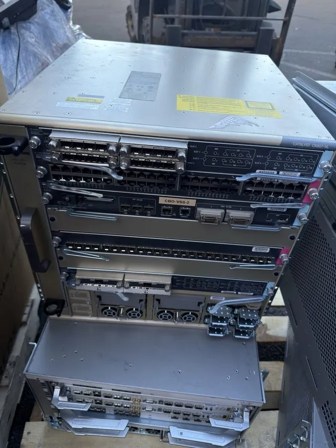 Коммутатор Cisco C6800-XL-3KW-AC CATALYST 6807-XL 3000W POWER