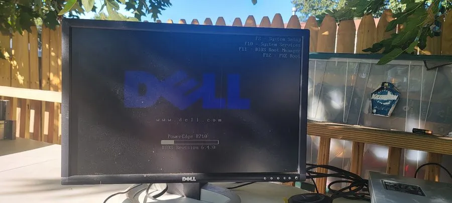 Жёсткий диск Dell POWEREDGE R710 ST 4HXBVR1 2x 2.66GHz Six Cores 112GBRAM 6X2TB — фото лота 2
