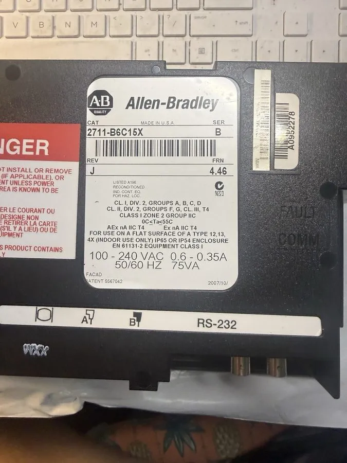 Панель оператора Allen-Bradley 2711-B6C15X /C PanelView 600 6" Operator Interfac