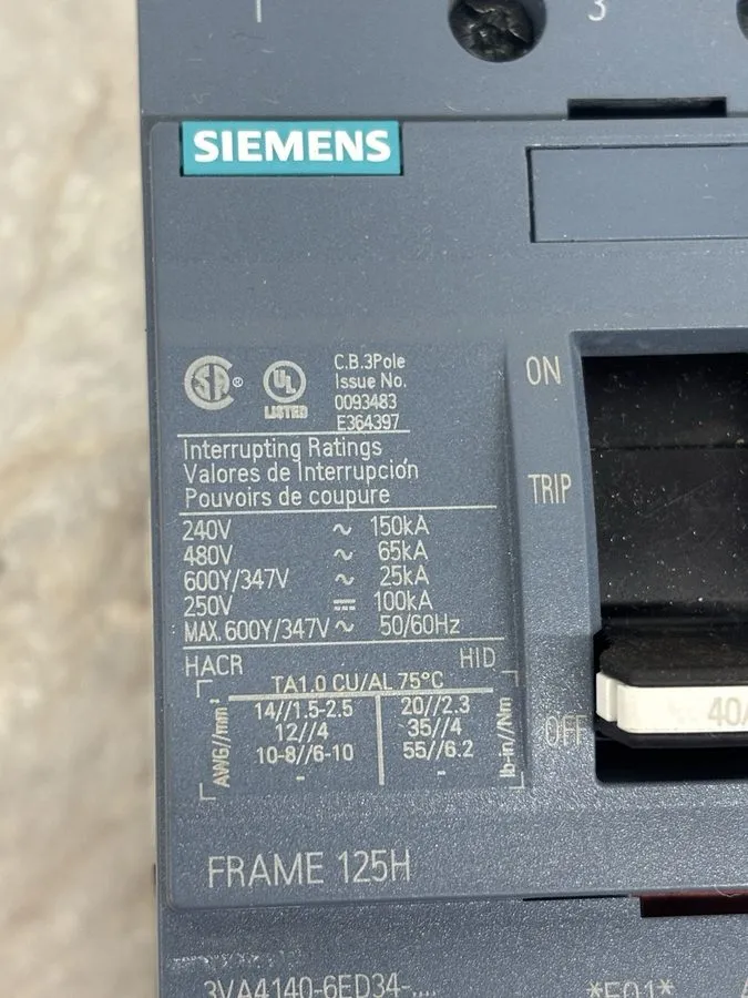 Автоматический выключатель Siemens 3VA4140-6Ed34 3 Pole 40 Amp 600 Volt Circuit  — фото лота 1