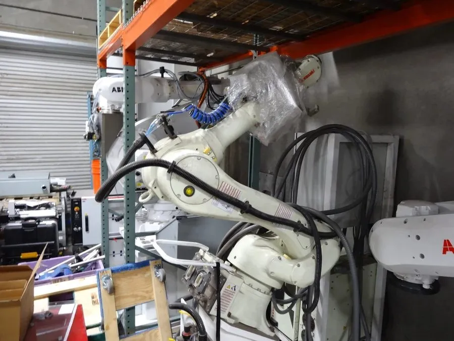 Робот 2017 Kawasaki RS020N 6-Axis Industrial Robot with Lathe Machine Tending To — фото лота 2