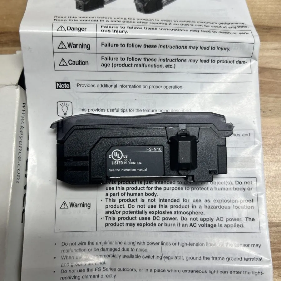 Датчик Keyence FS-N10 Digital Fiber Sensor Amplifiers (x)