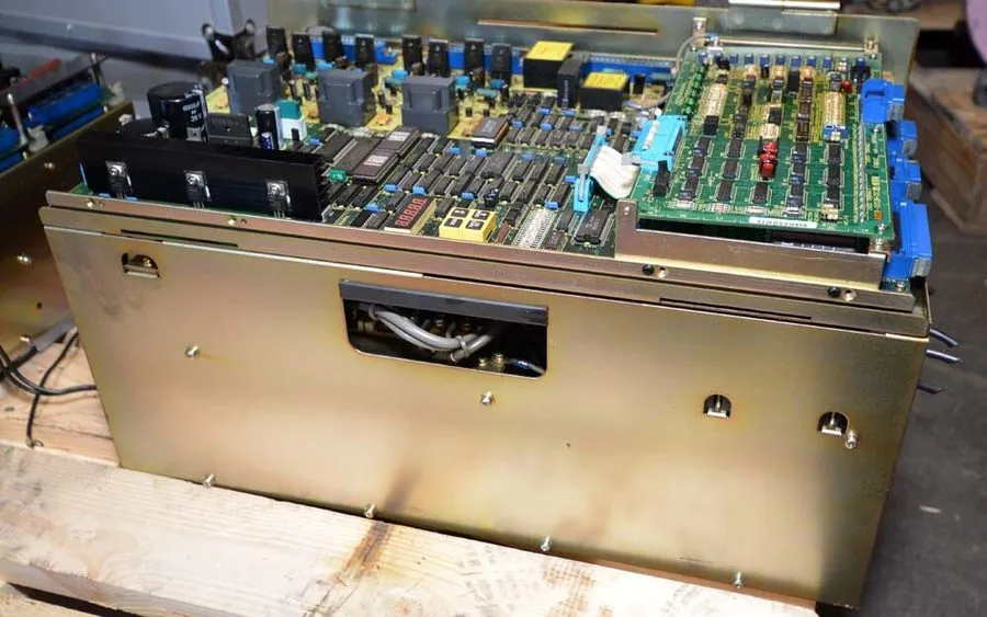 Серводвигатель GE FANUC A06B-0512-B004 AC SERVO MOTOR