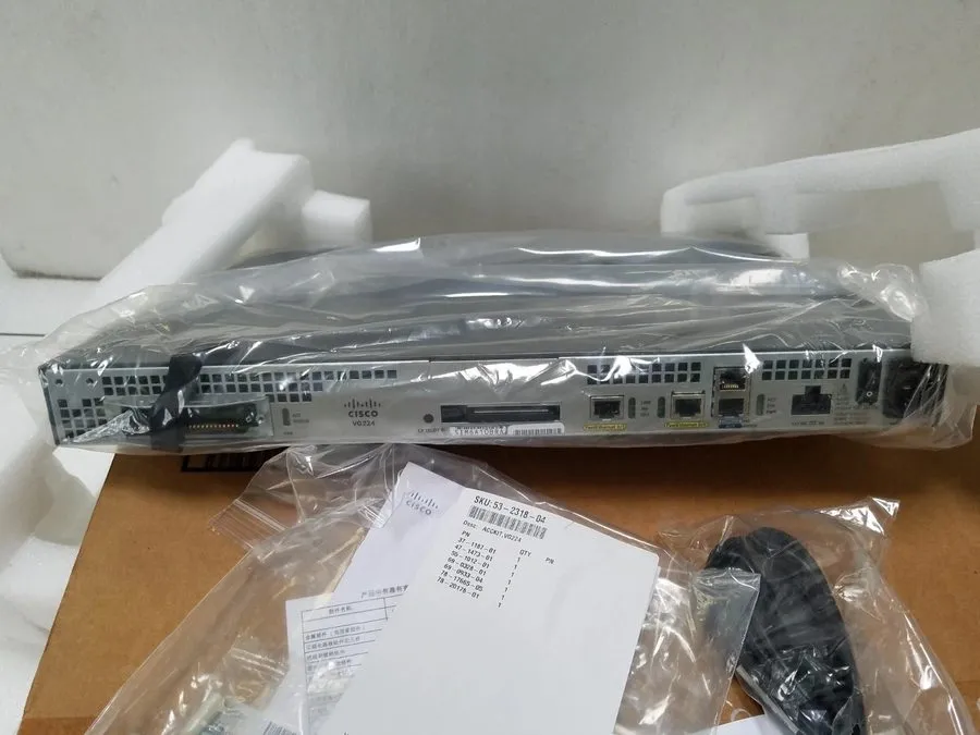 Маршрутизатор Cisco VG224 24-Port Analog Voice VoIP Gateway 10/100 Ethernet Rack