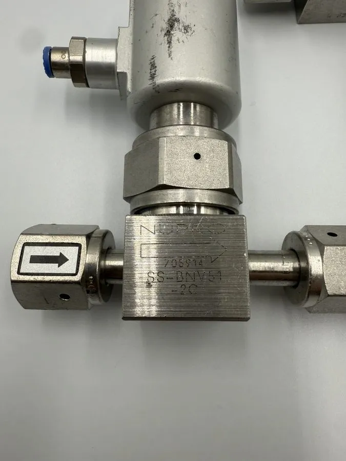 Клапан Swagelok SS-BNV51-2C High-Purity Bellows Valve AMAT 9150-00180 — фото лота 2