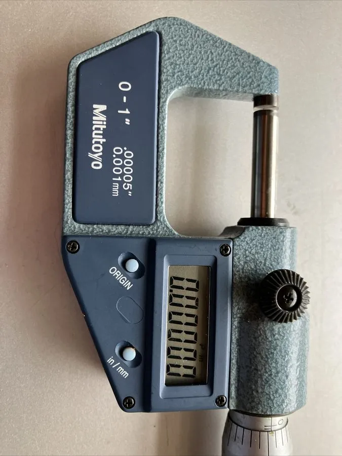 Микрометр Mitutoyo 293-765-30 Digital Micrometer with Case 0-1'' .00005'' 0.001m