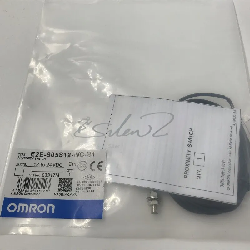 Датчик приближения Omron E2E-S05S12-WC-B1 Proximity Sensor 10-30Vdc 2m