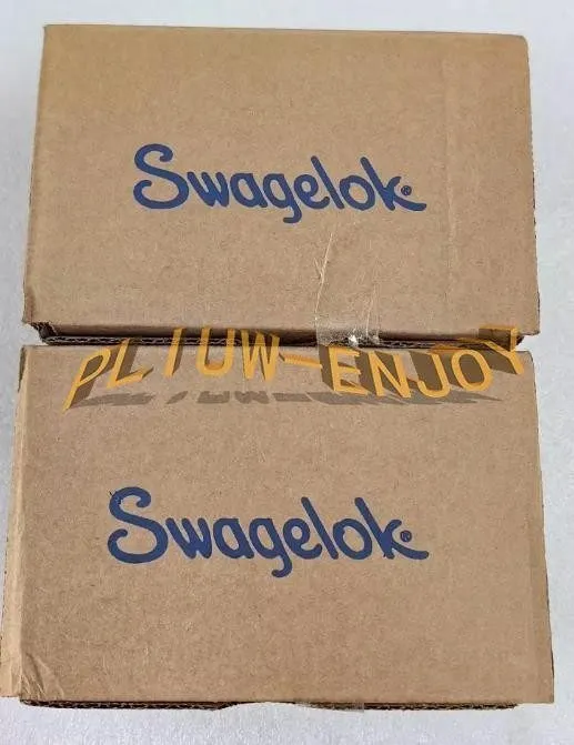 Клапан SWAGELOK SS-4R3A5 724808001 Gauge Filter Valve Manifold