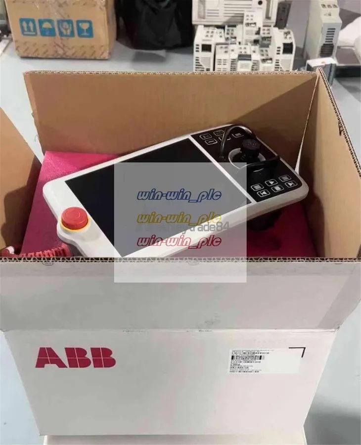 Робот ABB robot DSQC3060 3HAC065726-001 teaching box operator