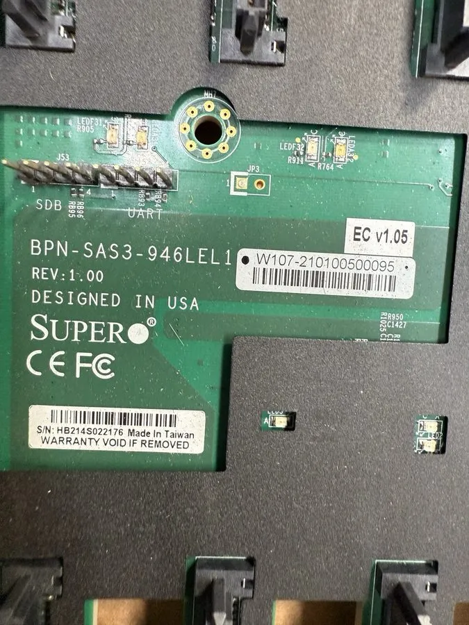 Жёсткий диск SUPERMICRO HARD DRIVE BACKPLANE 3.5 INCH LFF 45 BAY (BPN-SAS3-946LE — фото лота 1