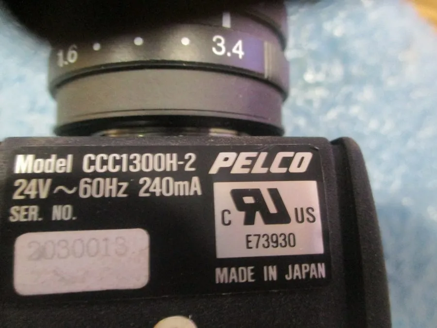 Камера Pelco Model: CCC1300H-2 Color CCD Camera with Lense