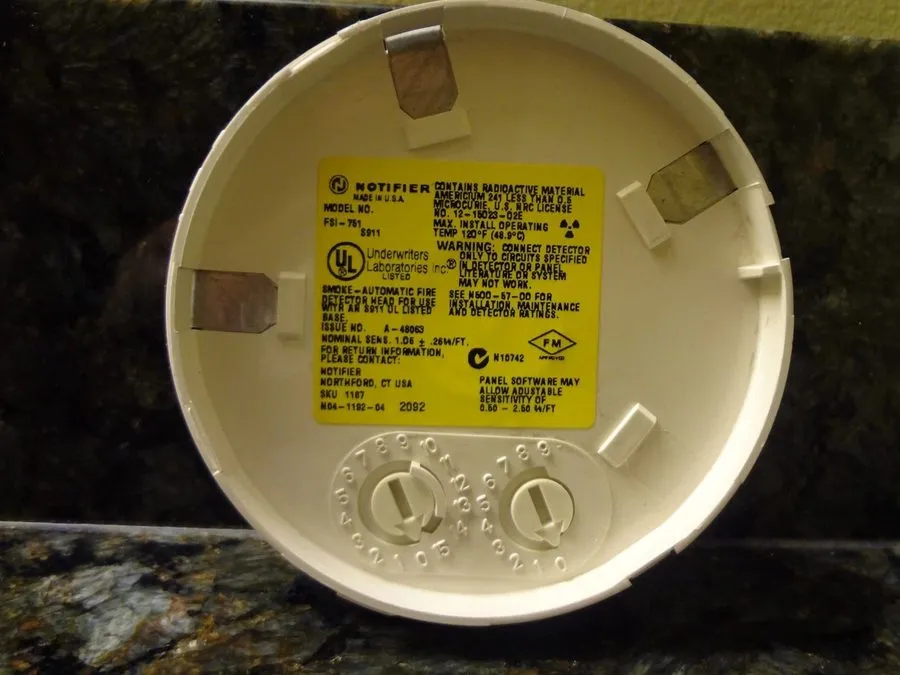 Оборудование пожарной сигнализации NOTIFIER FSI-751 IONIZATION SMOKE DETECTOR AD — фото лота 1