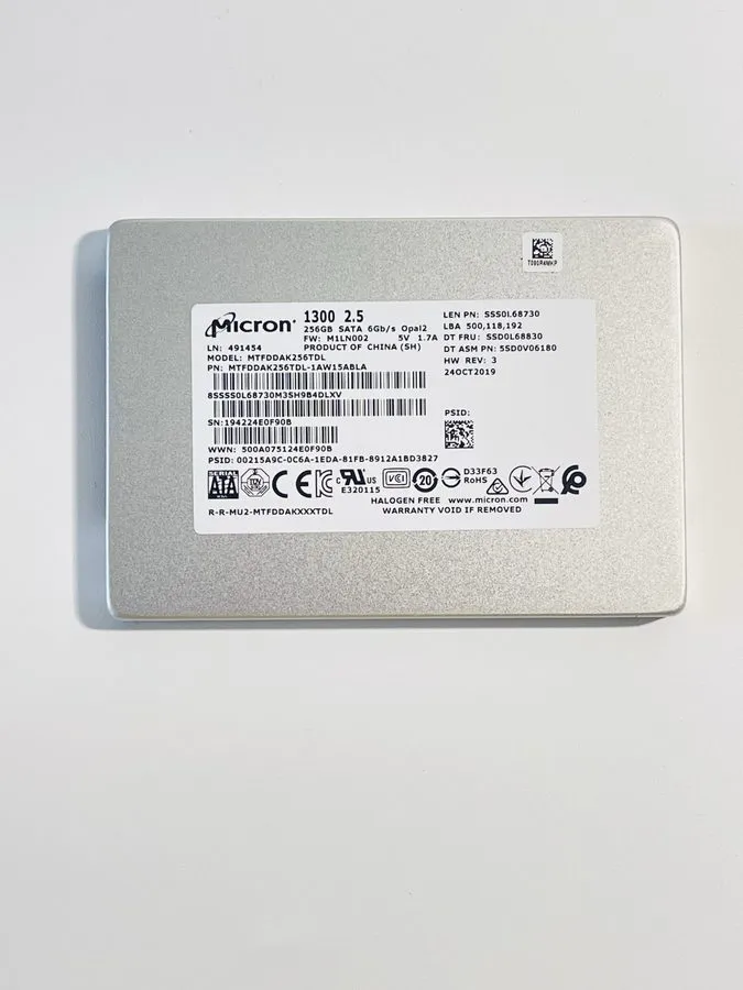 SSD-накопитель Micron 1300 Internal SSD MTFDDAK256TDL 256GB TLC SATA III 2.5"
