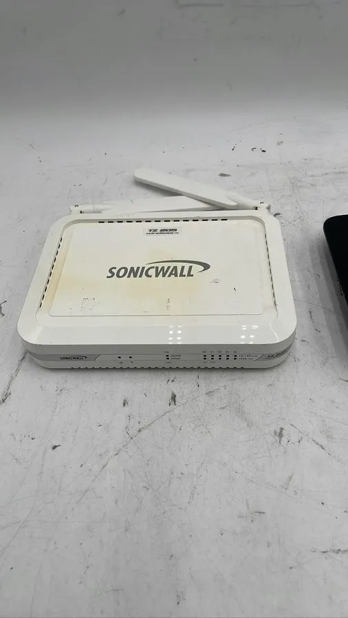 Коммутатор Cisco Linksys SE2800 8-Port Gigabit Ethernet Desktop Network Switch — фото лота 1