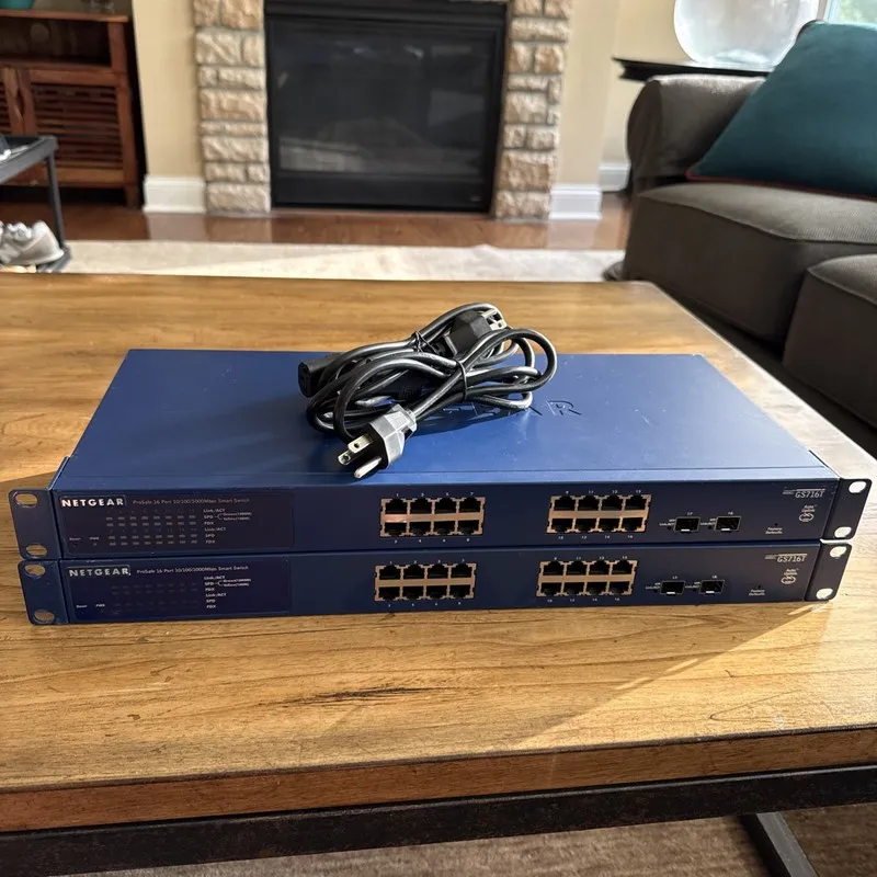 Коммутатор Netgear ProSafe GS716T v2 16-Port Gigabit Smart Ethernet Switch