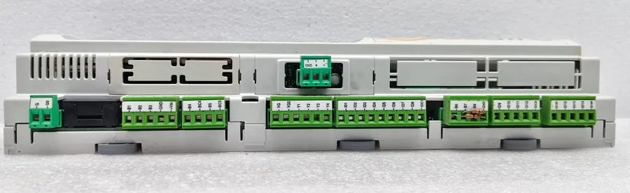 Контроллер CAREL PCO2 PCO2000BM0 Controller — фото лота 1