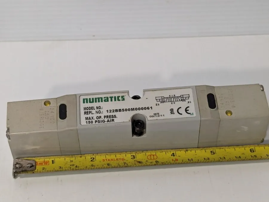 Электромагнитный клапан Numatics 122BB500M000061 24VDC Pneumatic Solenoid Direct
