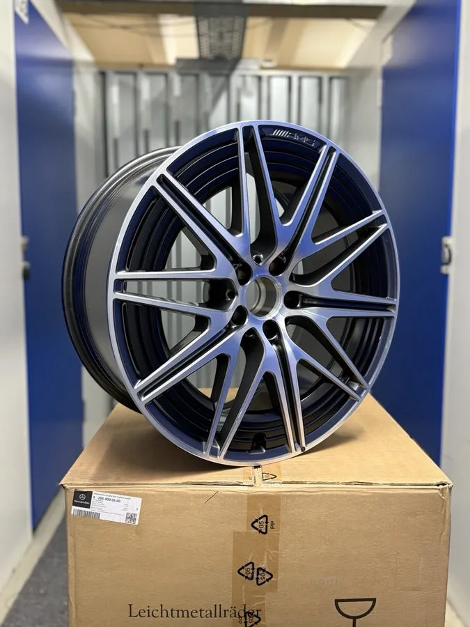 Медицинское оборудование Mercedes AMG 20 Inch Wheel Rim C63 S E AMG W206 S206 A2 — фото лота 2