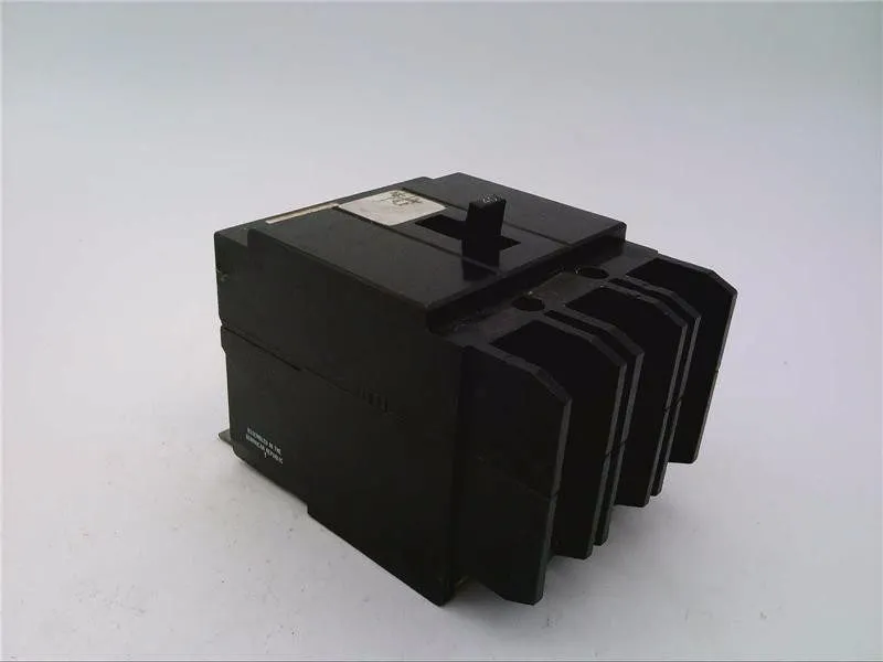 Автоматический выключатель BQCH3B040 Siemens 40A 480V 3P Bolt-In Circuit Breaker