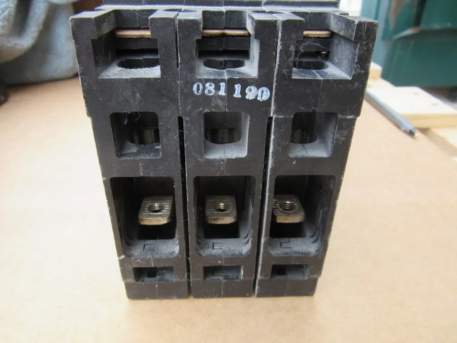 Автоматический выключатель ITE/SIEMENS SENTRON SERIES CIRCUIT BREAKER ED43B110 1