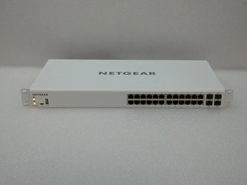 Коммутатор NETGEAR Smart Cloud Insight Managed Switch GC728XP Gigabit Ethernet P