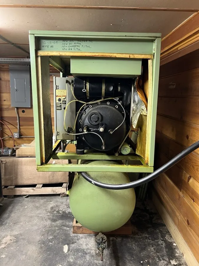 Компрессор Sullair ES-8-15H/A 15hp 230/460v-ac Rotary Screw Air Compressor — фото лота 1