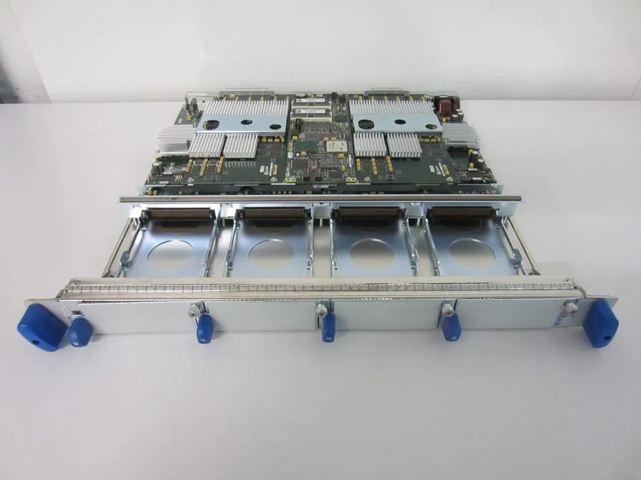Коммутатор JUNIPER T640-FPC3-E2-C IPUCAETCAC FPC3 Enhanced II Flexible PIC Conce