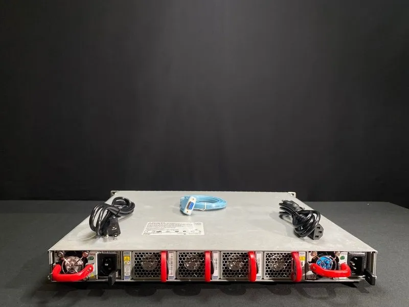 Коммутатор Arista DCS-7150S-52-CL-F 52 Port 10GbE SFP+ Ethernet Switch — фото лота 3