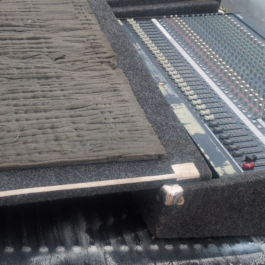 Микшерный пульт Yamaha MG32/14FX 32-Channel Mixing Console, 24 Mic, 4 Bus, XLR,  — фото лота 2