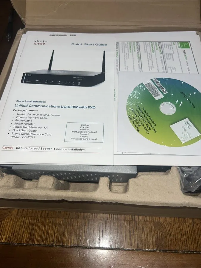 VoIP-шлюз Cisco UC320W-FXO-K9 Small Business Unified Communications system — фото лота 2