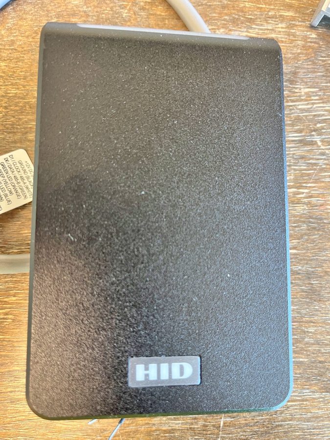Оборудование видеонаблюдения HID Signo er 40 Black Part#40NKS-T0-000000