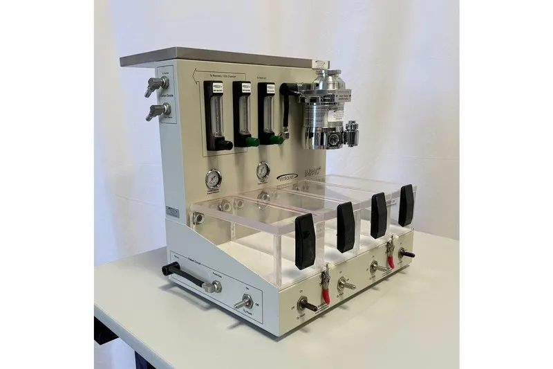 Медицинское оборудование VetEquip IMPAC6 Integrated Multi-Patient Anesthesia Cen — фото лота 2