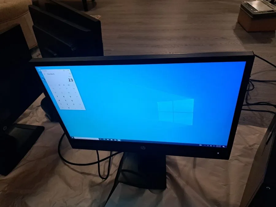 Монитор HP EliteDisplay E220T 21.5" Touchscreen Monitor + Cables. FULLY FUNCTION — фото лота 1