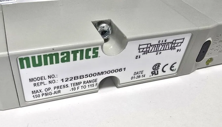Электромагнитный клапан Numatics 122BB500M000061 24VDC Pneumatic Solenoid Direct