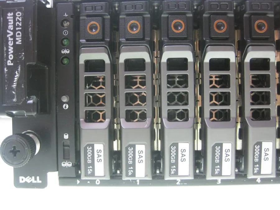 Дисковая полка Dell PowerVault MD1220 6x 4HGTJ 18x G6C6C 600GB SAS 15K 2.5" Stor