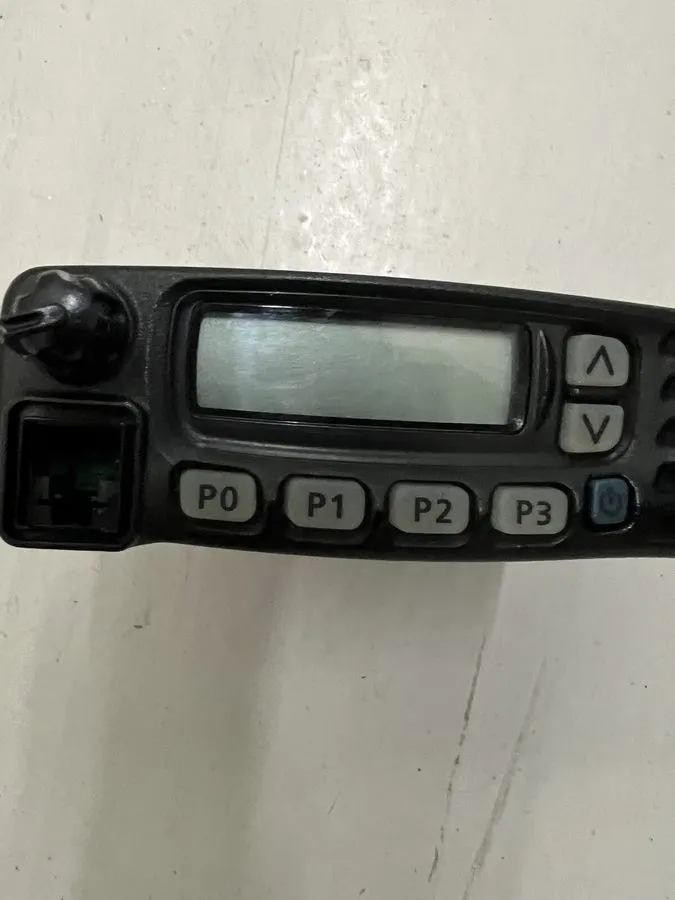 Радиостанция Icom F5021 Mobile Two Way Radio. 50 Watt VHF Base Station — фото лота 1