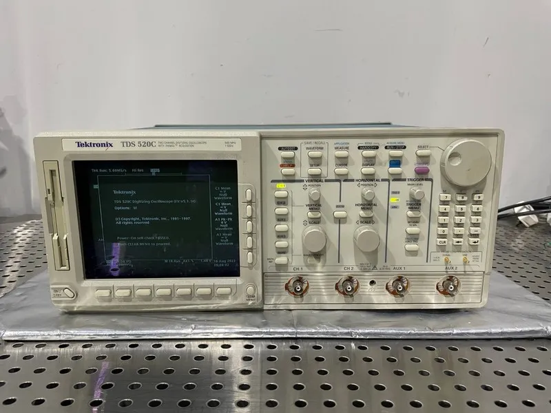 Осциллограф Tektronix TDS 520C Two Channel Digitizing Oscilloscope 1GS/s Back Pa