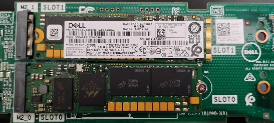 Сервер Dell PowerEdge R740 BOSS 240GB M.2 SATA SSD 0CM88M Micron MTFDDAV240TCB