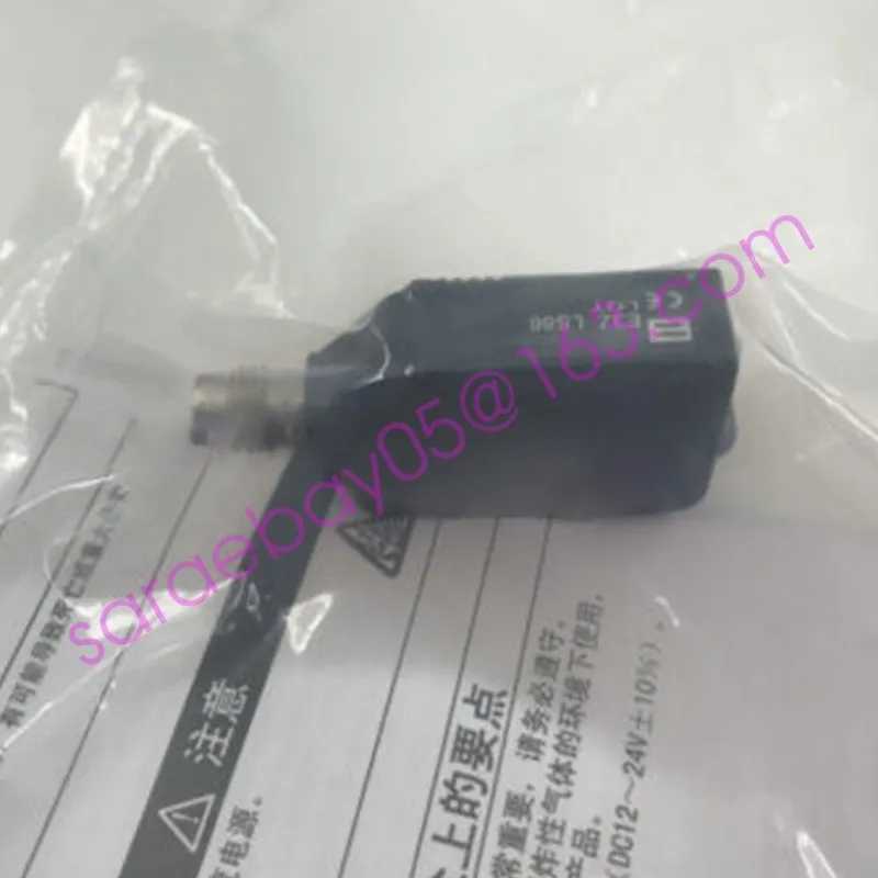 Фотоэлектрический датчик Omron E3Z-LS86 Photoelectric Sensor 20-200mm PNP Male M