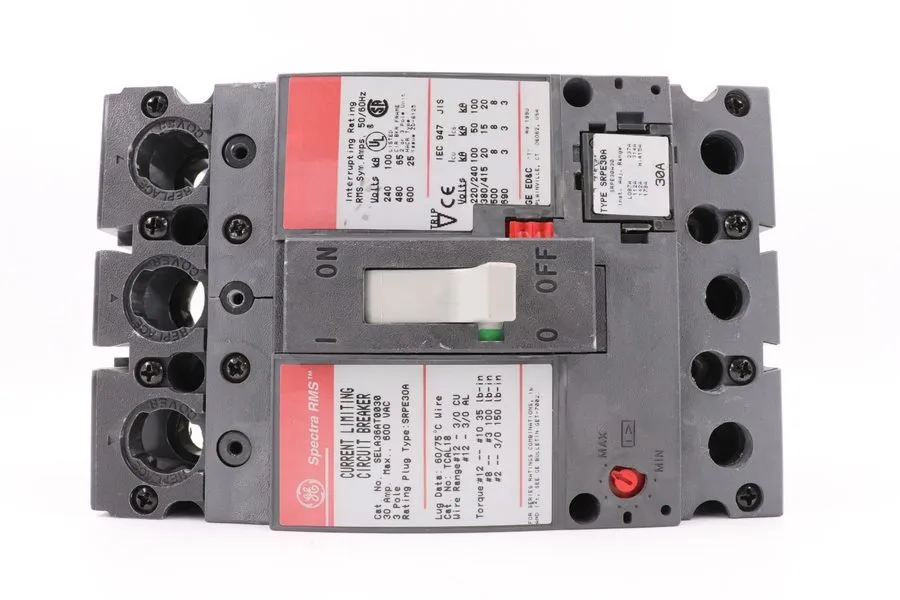 Автоматический выключатель GE SELA36AT0030 SELA 30A 480V 3P 65kAIC Circuit Break — фото лота 1
