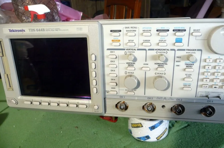 Осциллограф Tektronix TDS644B /13/1F/2F Digital Oscilloscope 500MHz 2.5GS/s 4Ch