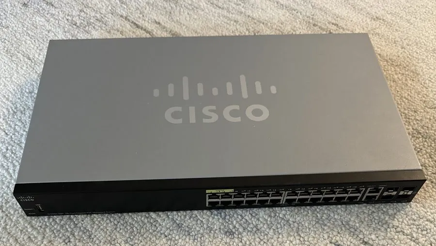 Коммутатор Cisco SG350-28MP 28-Port Gigabit Ethernet PoE Managed Switch