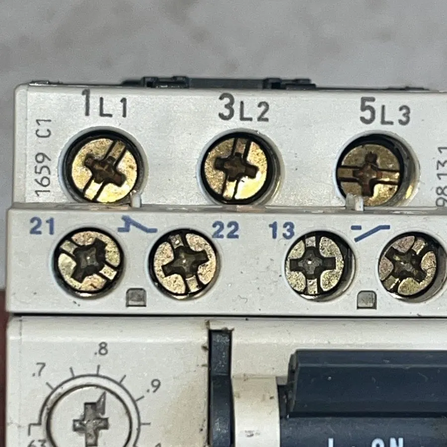 Автоматический выключатель Telemecanique GV2-RS05 3P Circuit Breaker .63-1A & 30 — фото лота 3
