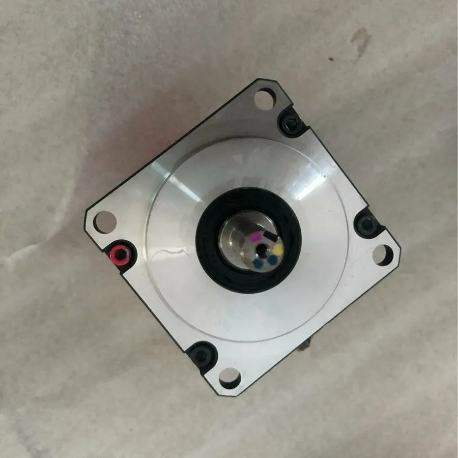 Серводвигатель Fanuc AC Servo Motor BiS 0.4/5000 A06B-0114-B203