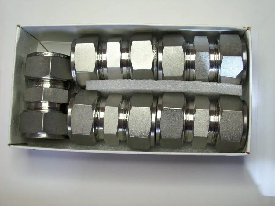 Фитинг SWagelok SS-25M0-6 Tube Fitting — фото лота 2