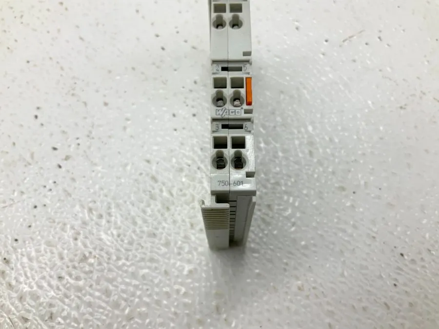 Модуль WAGO 750-601 I/O System 750 Supply Module w/ Fuse 24V DC 6.3A DIN Rail
