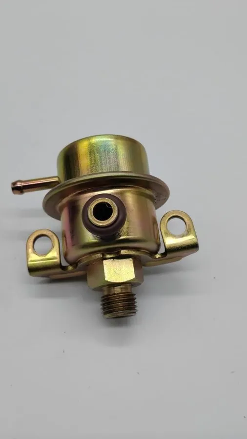 Трубопроводная арматура Fuel Injection Pressure Regulator Walker Products 255-10 — фото лота 1