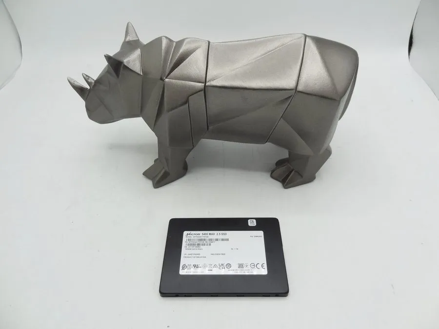 SSD-накопитель Micron 5400 MAX 1.92TB SATA 6Gb/s 2.5'' Internal SSD MTFDDAK1T9TG